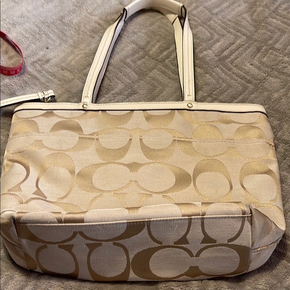 Coach Cream Shoulder Bag with Signature Monogram - Picture 4 of 7